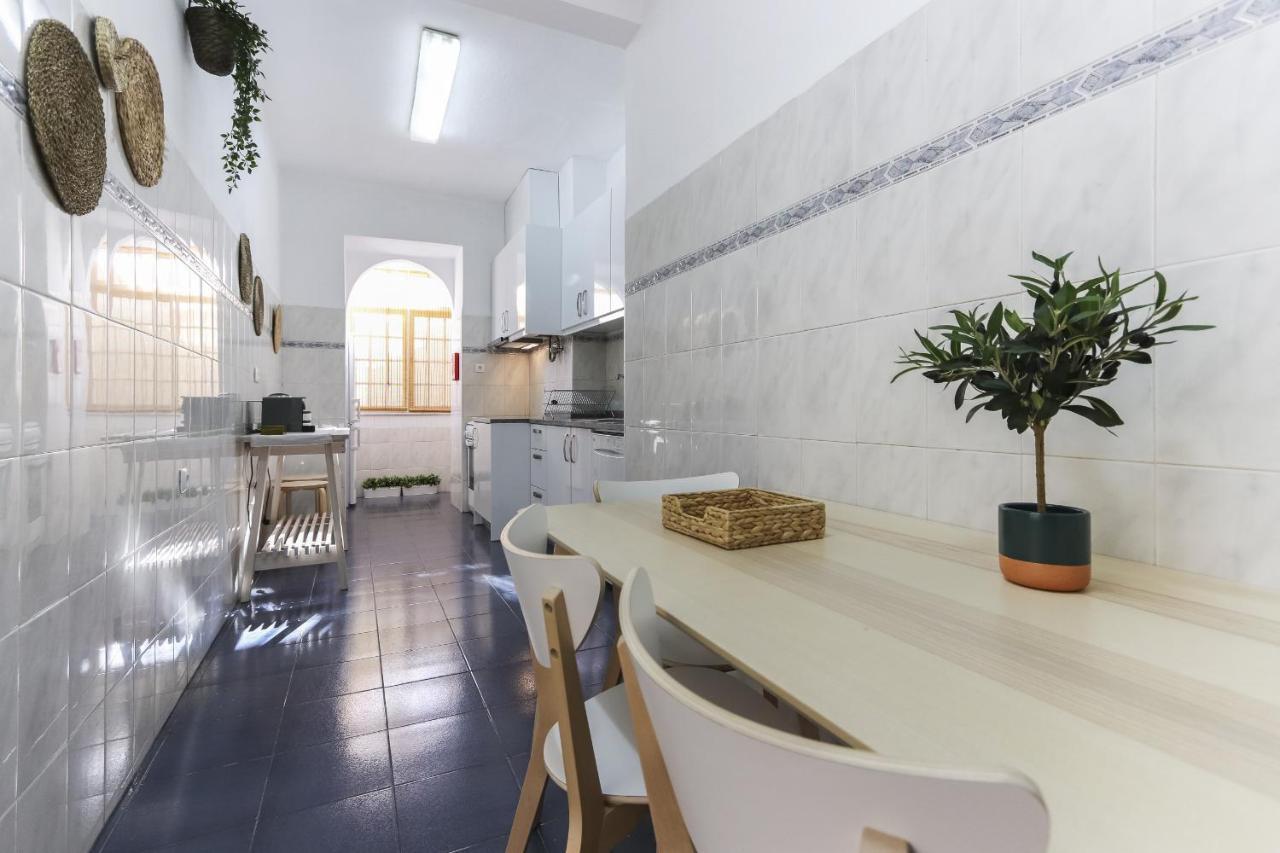 Charming Avenida By Homing Appartamento Lisbona Esterno foto